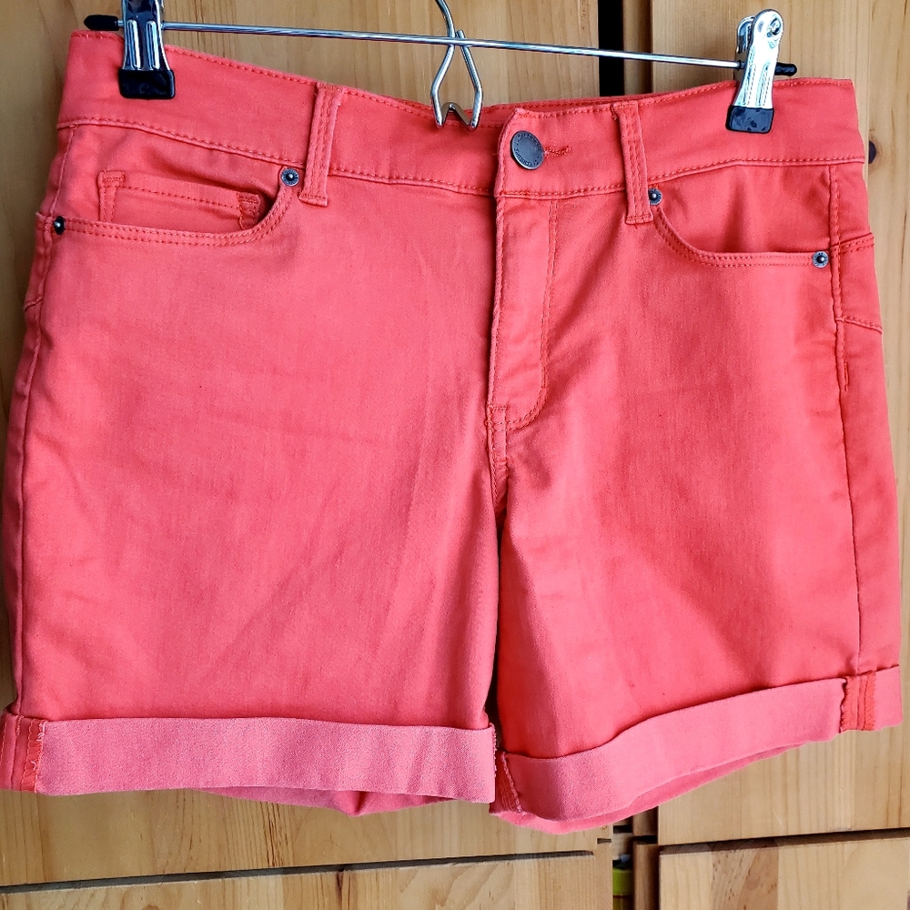 Juicy Couture Women's Dark Coral Cuffed Shorts size 8
